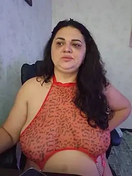 Snapshot of -CUTE-EVVIL- chatting on June 2026 06:42:02 PM -CUTE-EVVIL- online show from June 2026 06:42:02 PM
