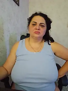 Snapshot of -CUTE-EVVIL- chatting on July 2026 07:06:02 PM -CUTE-EVVIL- online show from July 2026 07:06:02 PM