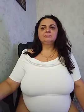 Snapshot of -CUTE-EVVIL- chatting on July 2026 06:06:02 PM -CUTE-EVVIL- online show from July 2026 06:06:02 PM