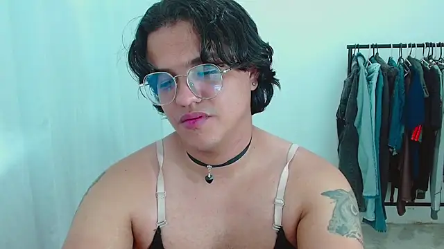 Snapshot of Diane_exotic chatting on May 2026 01:57:16 AM Diane exotic online show from May 2026 01:57:16 AM