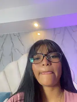 Hinaa XXX online show from April 2026 07:44:02 PM