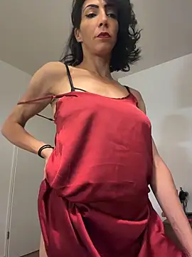 Yasmiinee online show from May 2026 09:08:01 PM