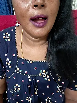 Snapshot of Sunitha-tamilponu chatting on June 2026 06:13:02 AM Sunitha-tamilponu online show from June 2026 06:13:02 AM