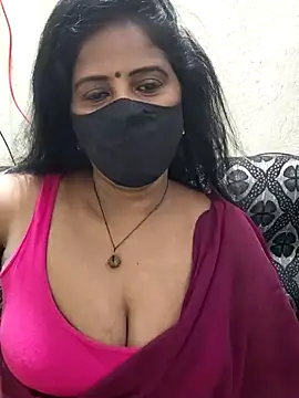 Snapshot of Sunitha-tamilponu chatting on July 2026 01:02:02 AM Sunitha-tamilponu online show from July 2026 01:02:02 AM