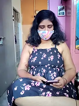 Snapshot of Rulali_44 chatting on May 2026 04:10:02 AM Rulali 44 online show from May 2026 04:10:02 AM