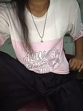 ESHA-LOVE online show from June 2026 06:43:02 AM