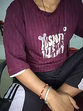 ESHA-LOVE online show from June 2026 11:52:01 AM