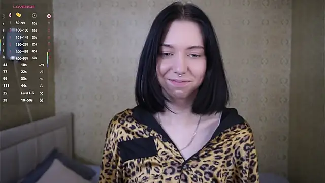 Miaisbeeach online show from April 2026 08:51:01 AM