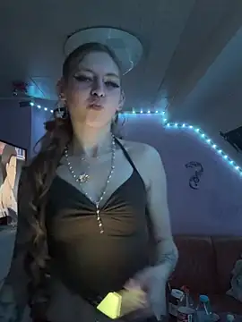 Snapshot of Lina-420 chatting on June 2026 07:27:02 PM Lina-420 online show from June 2026 07:27:02 PM