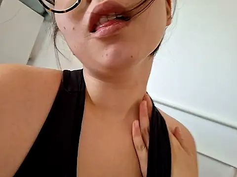 Snapshot of soliifugae chatting on July 2026 02:21:01 PM soliifugae online show from July 2026 02:21:01 PM