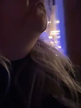 Bruiserboomer2 online show from April 2026 02:09:02 AM