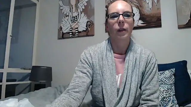 blondiesin50 online show from June 2026 04:28:01 AM