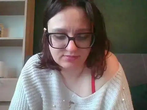 Snapshot of sensual_paris chatting on May 2026 05:25:01 AM sensual paris online show from May 2026 05:25:01 AM