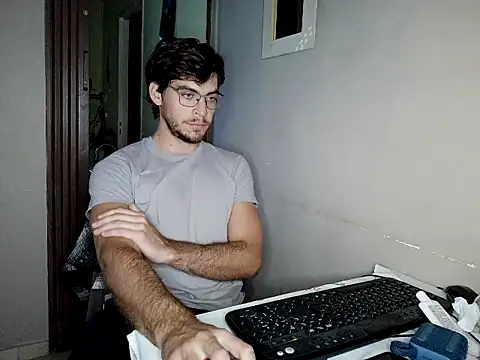 Snapshot of GringoDelicius chatting on July 2026 05:45:01 PM GringoDelicius online show from July 2026 05:45:01 PM