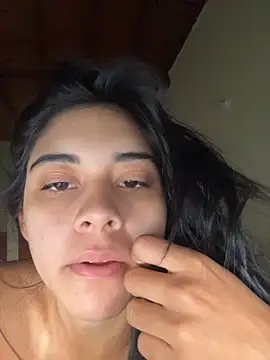 mia moonna online show from May 2026 01:39:01 PM