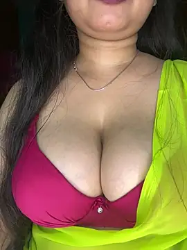 Naughty pooja44 online show from May 2026 06:59:01 PM