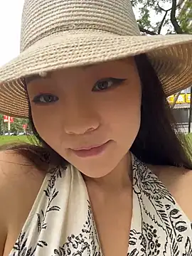 xiaochengzi505 online show from June 2026 01:43:02 AM