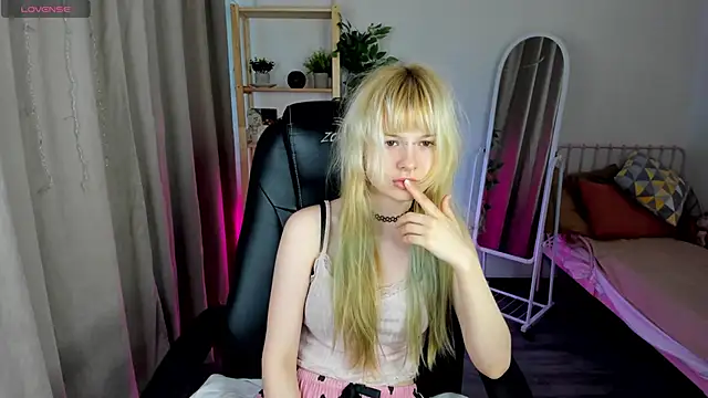 Snapshot of Ammelia_Backerr chatting on May 2026 01:22:02 AM Ammelia Backerr online show from May 2026 01:22:02 AM