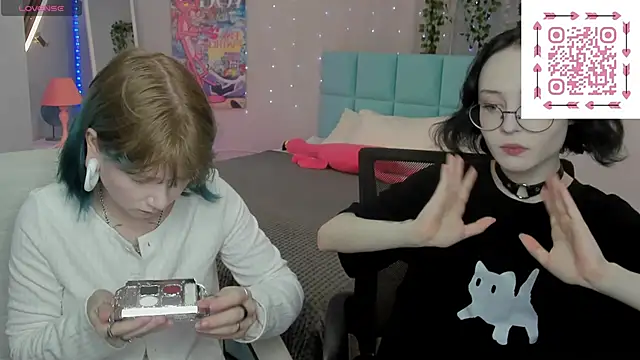 Snapshot of Lilac-Muse chatting on May 2026 11:17:01 AM Lilac-Muse online show from May 2026 11:17:01 AM