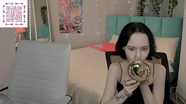 Snapshot of Lilac-Muse chatting on May 2026 03:00:01 AM Lilac-Muse online show from May 2026 03:00:01 AM