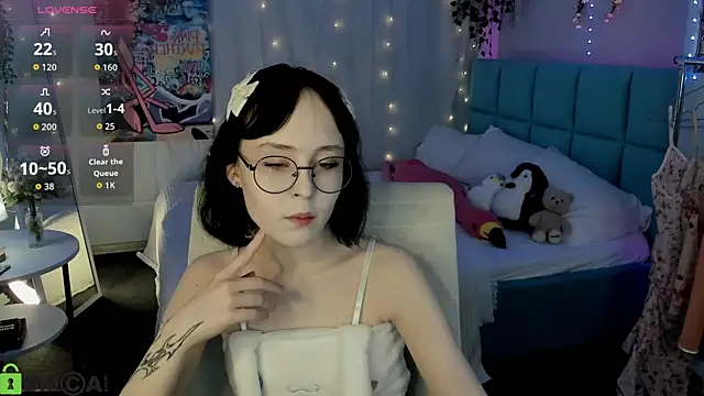 Snapshot of Lilac-Muse chatting on June 2026 11:03:02 AM Lilac-Muse online show from June 2026 11:03:02 AM