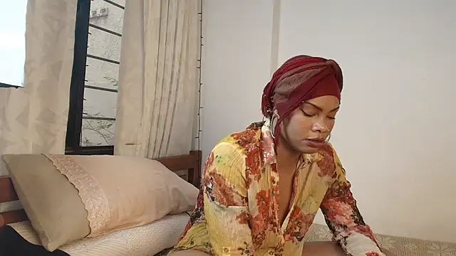 Snapshot of Reve_Damour chatting on June 2026 07:29:01 PM Reve Damour online show from June 2026 07:29:01 PM