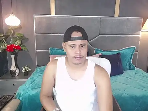 noah oliver1 online show from June 2026 01:32:01 AM