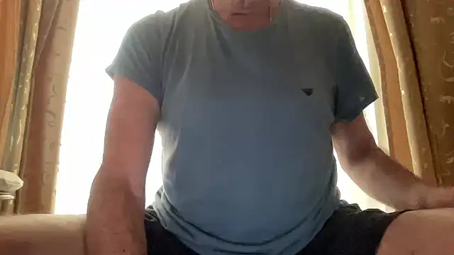 Snapshot of henrybull007 chatting on June 2026 06:59:02 AM henrybull007 online show from June 2026 06:59:02 AM