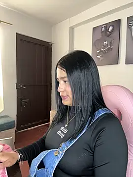 Danesha23 online show from May 2026 08:57:02 PM