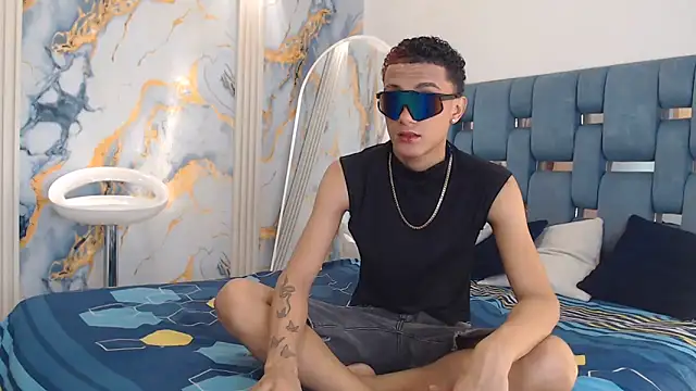 KING BOYS2026 online show from May 2026 01:36:02 AM