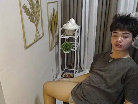 bobby bigcock online show from May 2026 01:19:01 PM