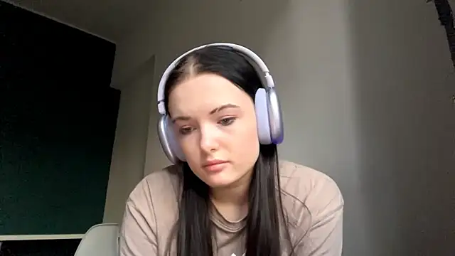 AmbientInvalid online show from April 2026 05:30:01 PM