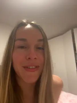 Naomi-Smile online show from April 2026 08:04:02 PM