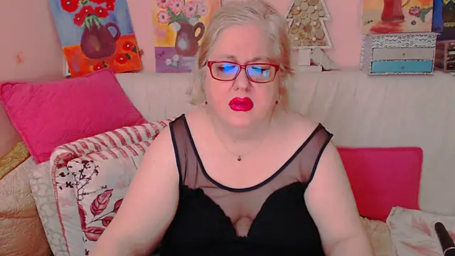 Snapshot of Maturelove_xxx chatting on May 2026 06:48:02 PM Maturelove xxx online show from May 2026 06:48:02 PM