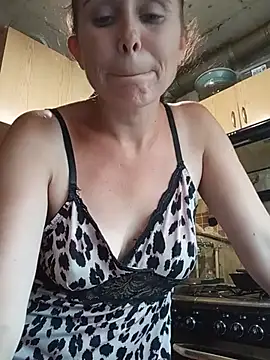 Snapshot of MerelinMILf2 chatting on July 2026 02:44:01 PM MerelinMILf2 online show from July 2026 02:44:01 PM