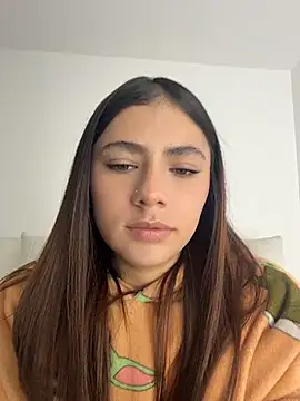 EmilyCxx online show from July 2026 12:02:02 AM