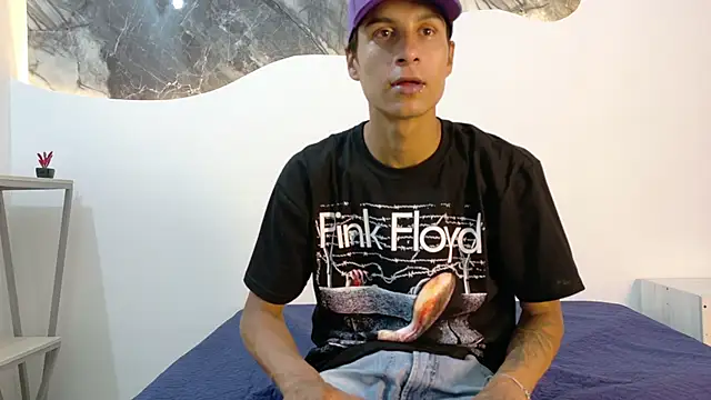 cameronsilverman online show from June 2026 07:36:01 PM
