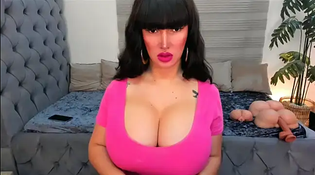 Snapshot of PlayfullMaria chatting on December 2024 04:30:02 AM PlayfullMaria online show from December 2024 04:30:02 AM