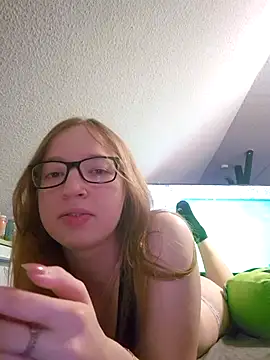 Snapshot of Freaky-Doll chatting on May 2026 07:26:02 PM Freaky-Doll online show from May 2026 07:26:02 PM