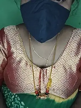 Snapshot of tamil_butterfly chatting on June 2026 05:34:02 PM tamil butterfly online show from June 2026 05:34:02 PM