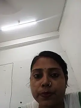Simmi-00 online show from May 2026 06:20:01 AM