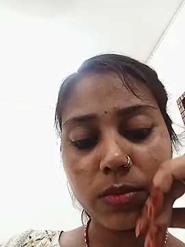 Simmi-00 online show from May 2026 09:48:01 AM