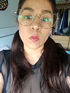 charloteone online show from April 2026 01:37:02 PM