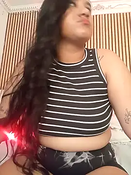 Snapshot of NATY_BUSTOS chatting on May 2026 07:41:02 PM NATY BUSTOS online show from May 2026 07:41:02 PM