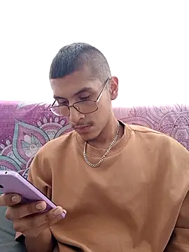 Snapshot of Lil_black009 chatting on May 2026 06:57:02 PM Lil black009 online show from May 2026 06:57:02 PM