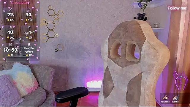 Snapshot of mia_smoke_ chatting on May 2026 01:37:01 PM mia smoke online show from May 2026 01:37:01 PM