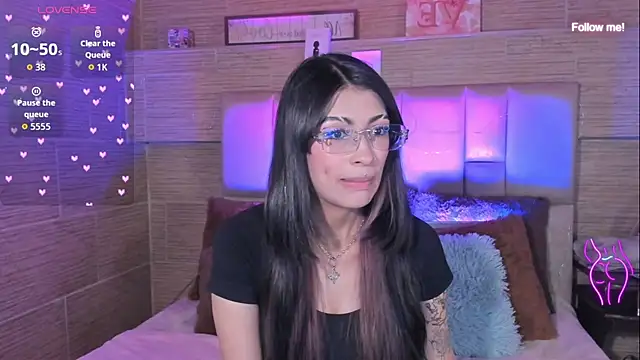 Snapshot of mia_smoke_ chatting on July 2026 01:32:02 AM mia smoke online show from July 2026 01:32:02 AM