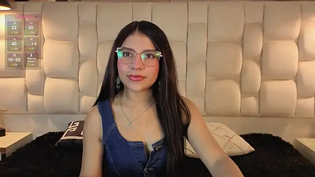 Snapshot of babe_vennus chatting on June 2026 05:22:01 PM babe vennus online show from June 2026 05:22:01 PM