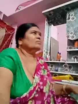 Snapshot of dheepika11 chatting on July 2026 08:08:01 AM dheepika11 online show from July 2026 08:08:01 AM