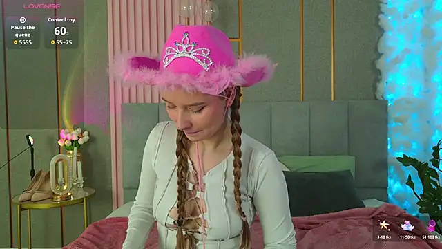 Flora DeVille online show from June 2026 05:29:02 PM